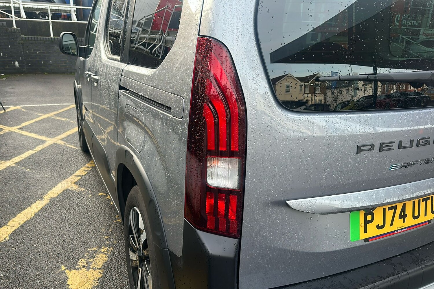 Used Peugeot e-Rifter 2024 for sale - 76932042: Photo 28