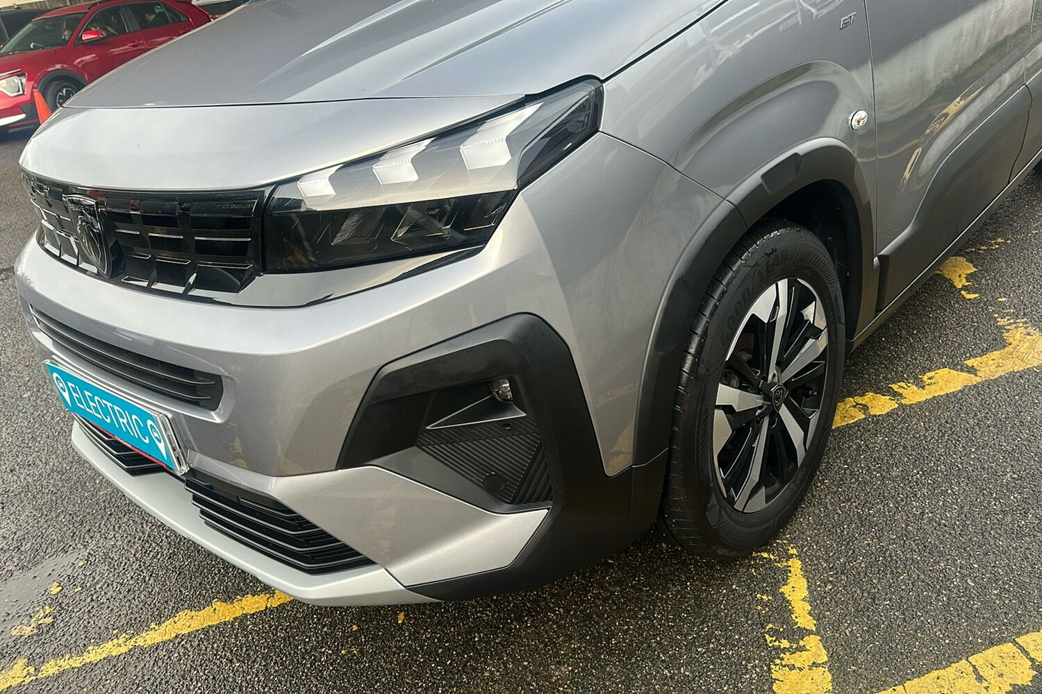 Used Peugeot e-Rifter 2024 for sale - 76932042: Photo 29