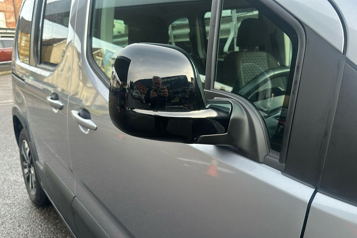 Used Peugeot e-Rifter 2024 for sale - 76932042: Photo 36