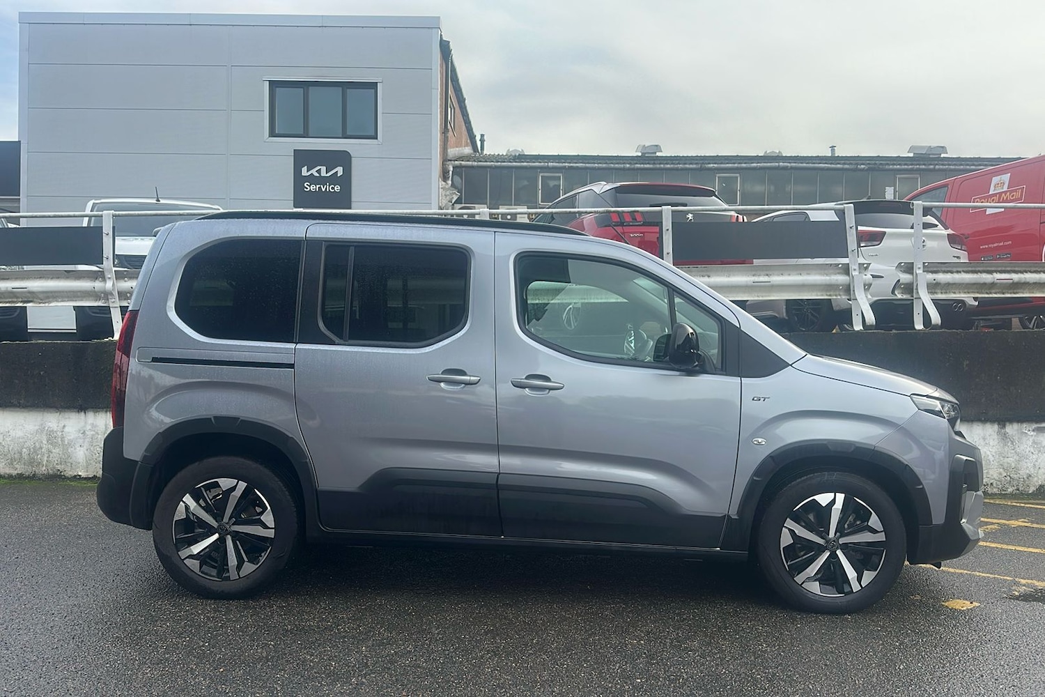 Used Peugeot e-Rifter 2024 for sale - 76932042: Photo 6