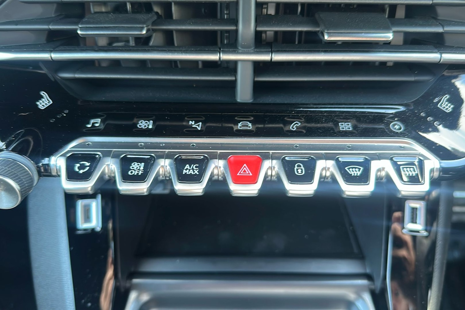 Used Peugeot 2008 2023 for sale - 77096849: Photo 40