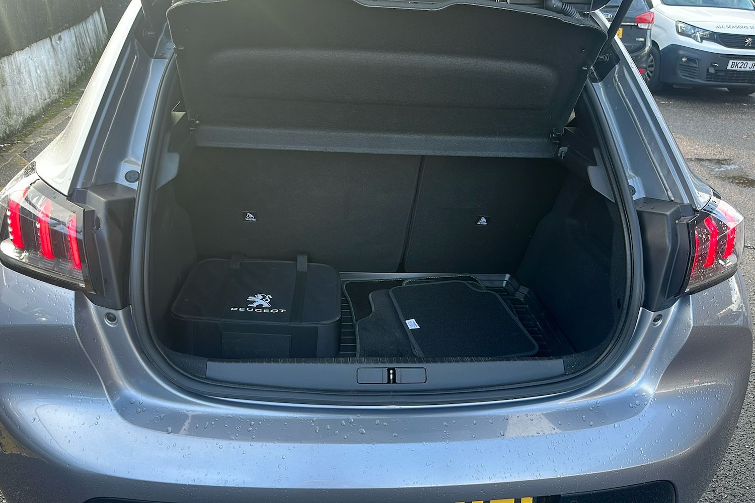 Used Peugeot 208 2022 for sale - 77461072: Photo 12