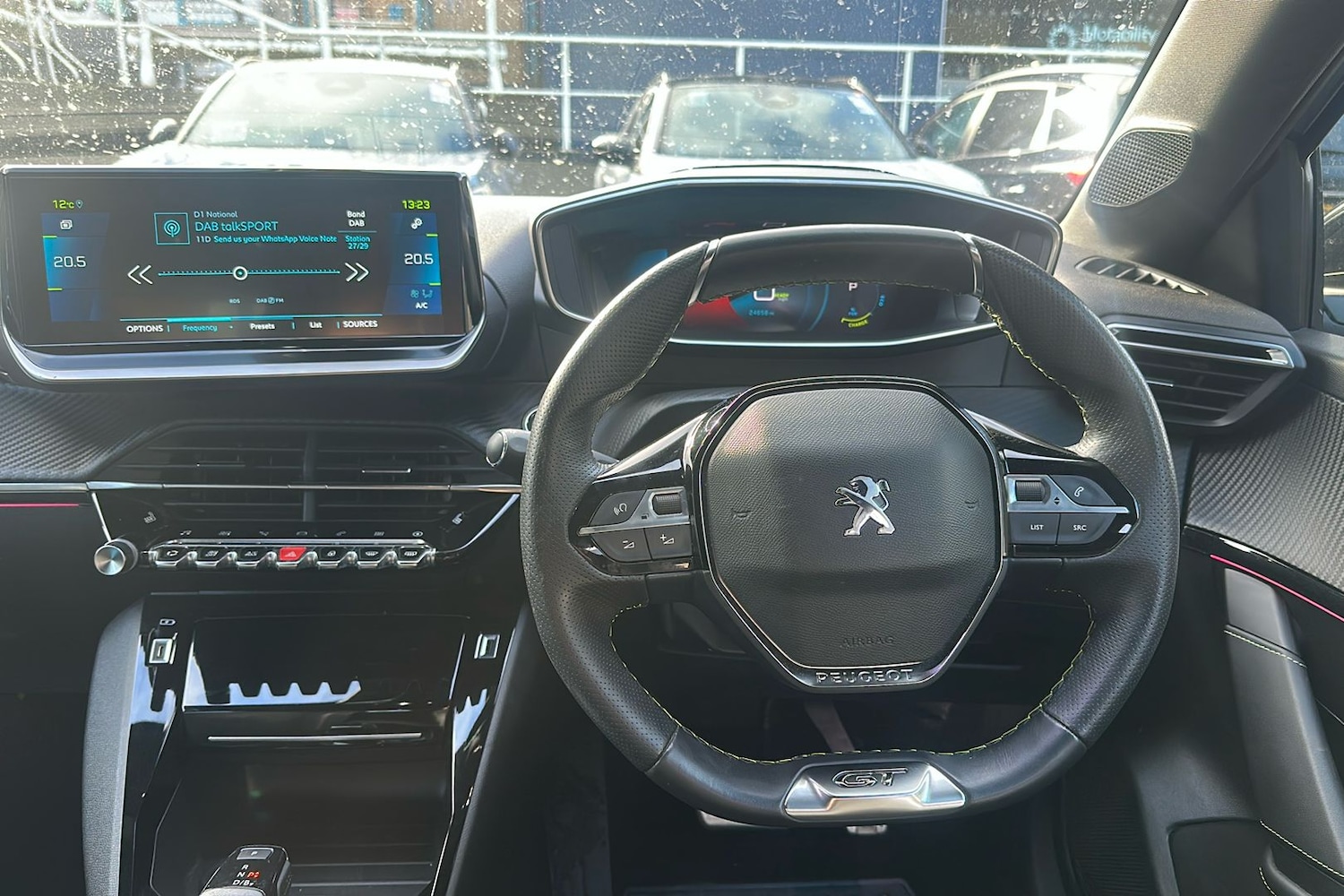 Used Peugeot 208 2022 for sale - 77461072: Photo 13