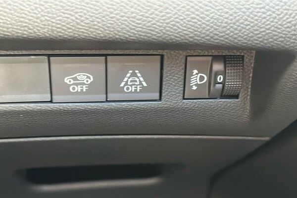 Used Peugeot 208 2021 for sale - 76077015: Photo 21
