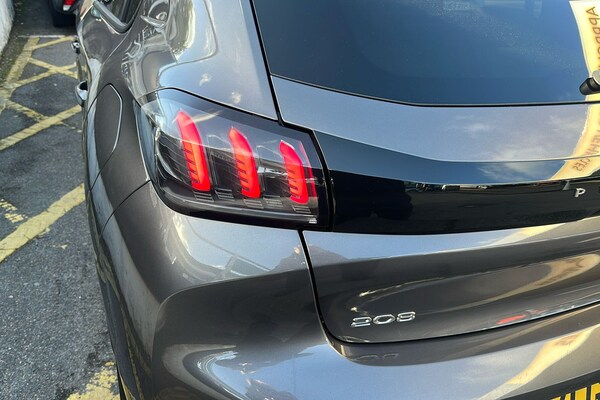 Used Peugeot 208 2021 for sale - 76077015: Photo 28