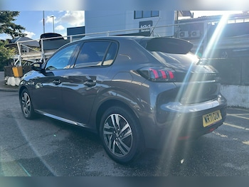 Used Peugeot 208 2021 for sale - 76077015: Photo