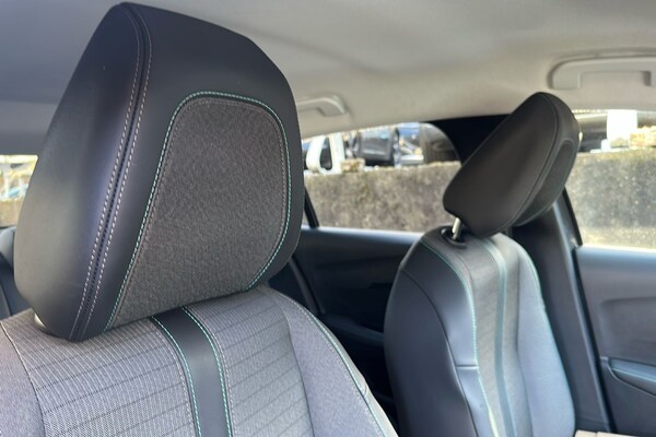 Used Peugeot 208 2021 for sale - 76077015: Photo 30