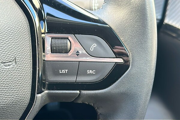 Used Peugeot 208 2021 for sale - 76077015: Photo 45