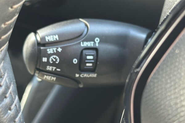 Used Peugeot 208 2021 for sale - 76077015: Photo 53