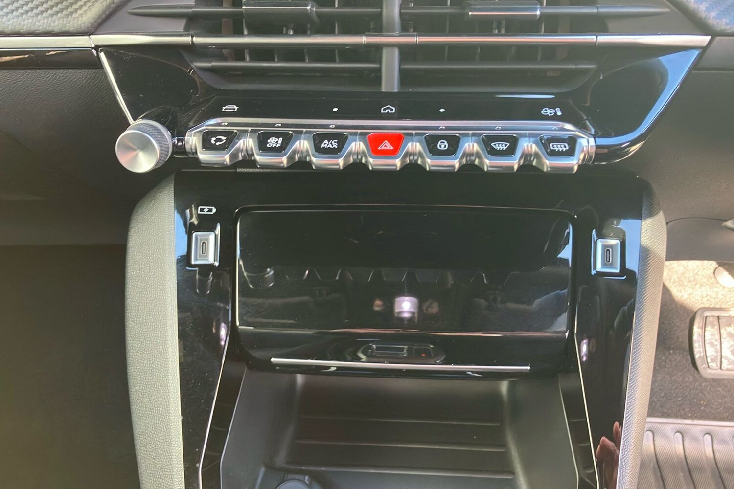 Used Peugeot 2008 2025 for sale - 77906304: Photo 40