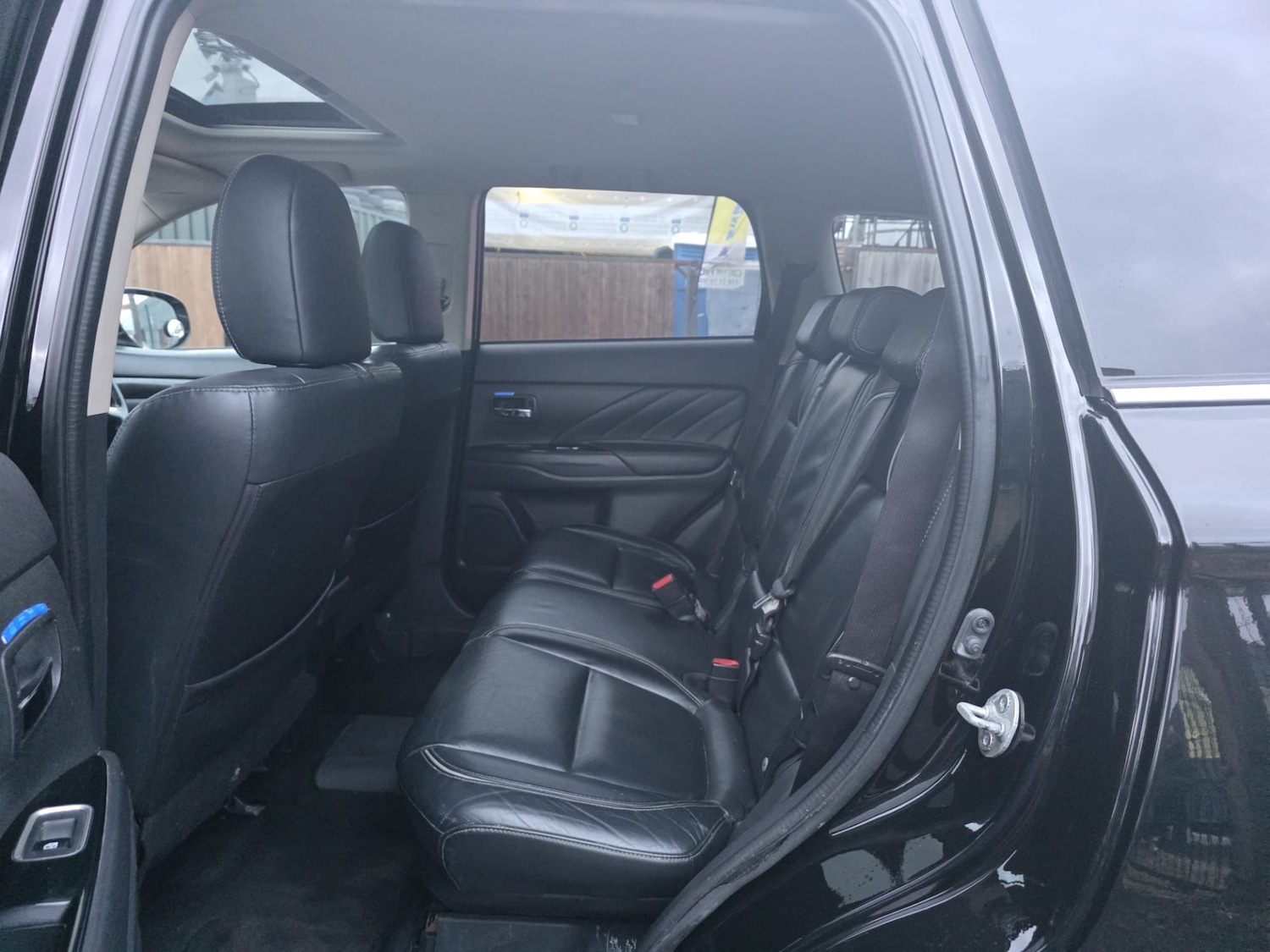 Used Mitsubishi Outlander 2017 for sale - 76911508: Photo 17