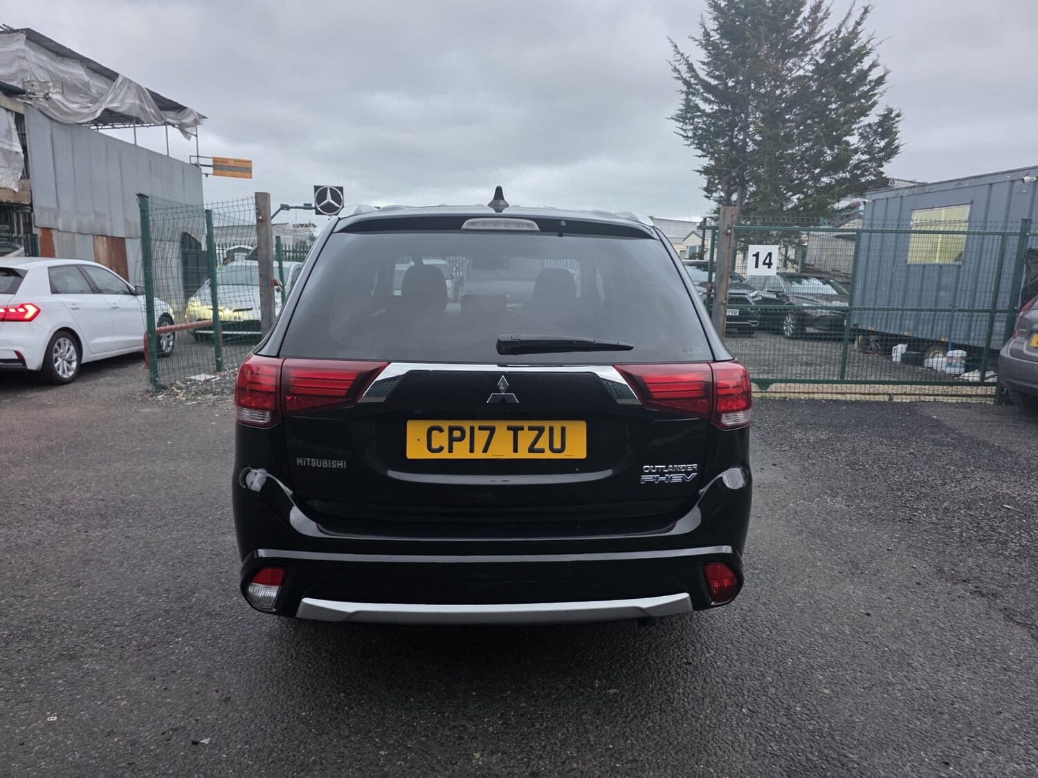 Used Mitsubishi Outlander 2017 for sale - 76911508: Photo 9