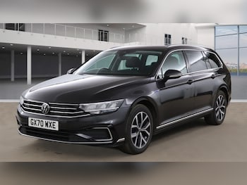 Used Volkswagen Passat 2020 for sale - 75739700: Photo