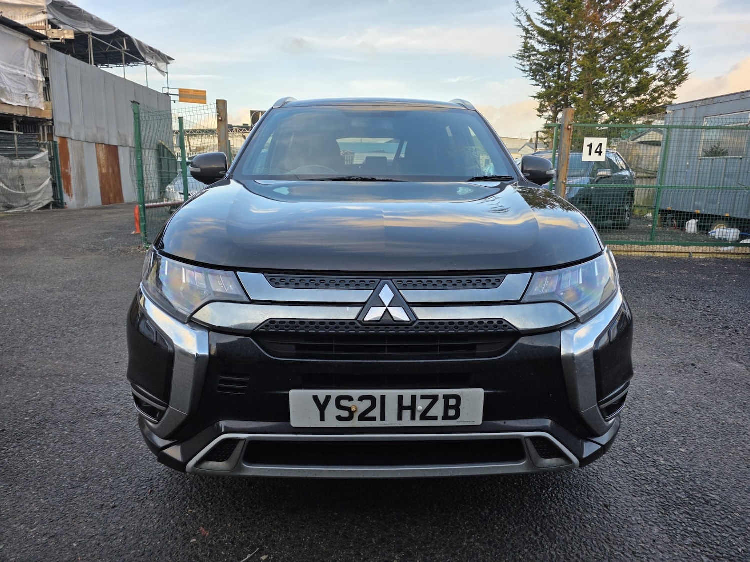 Used Mitsubishi Outlander 2021 for sale - 77618354: Photo 2