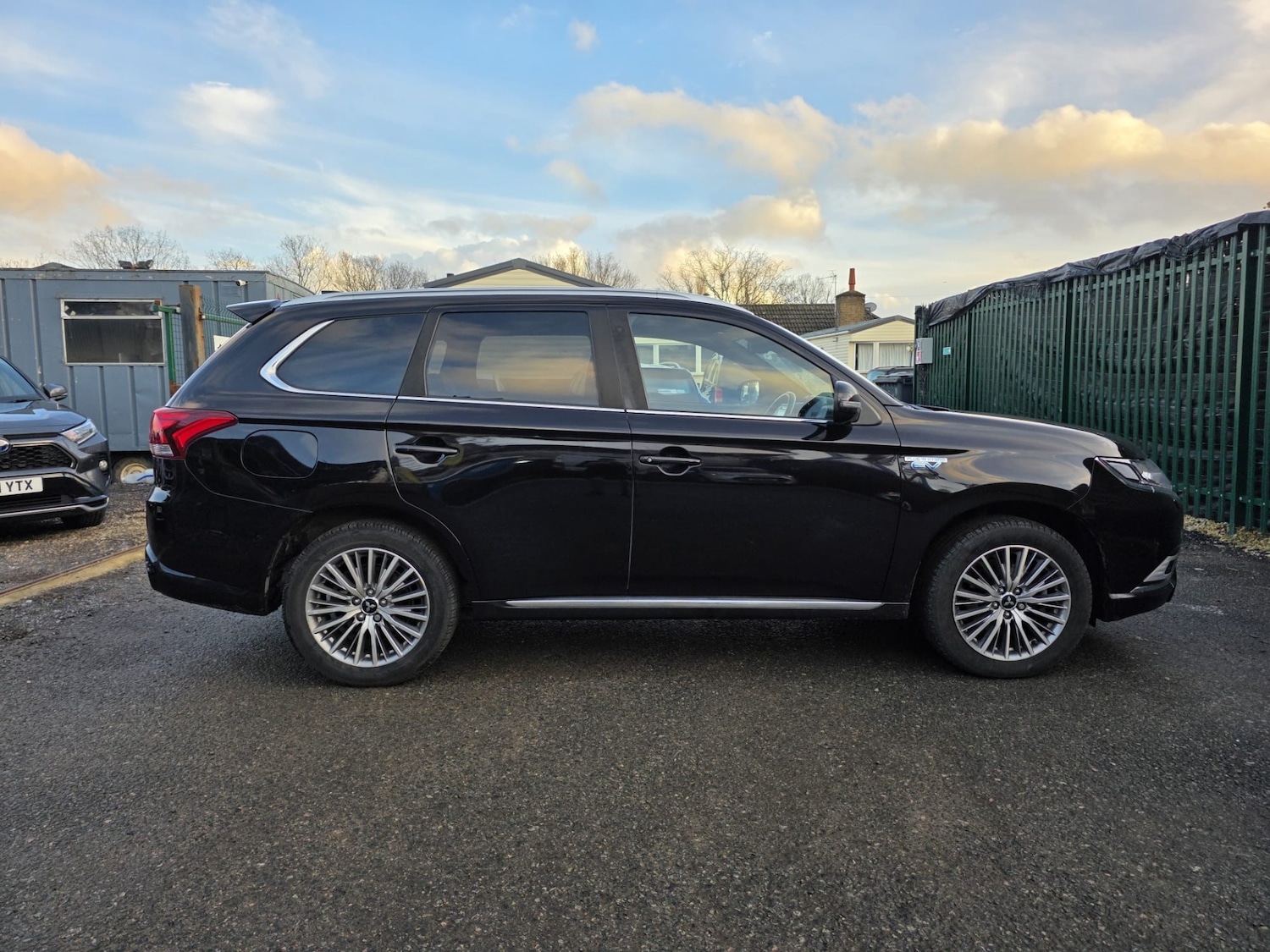 Used Mitsubishi Outlander 2021 for sale - 77618354: Photo 3