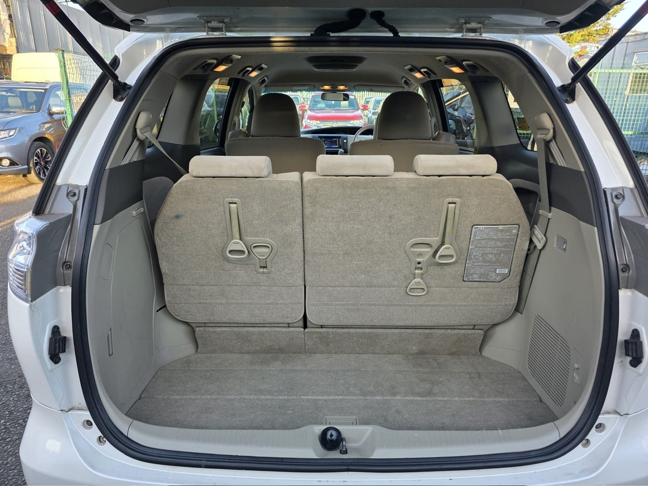 Used Toyota Estima 2020 for sale - 76751711: Photo 17