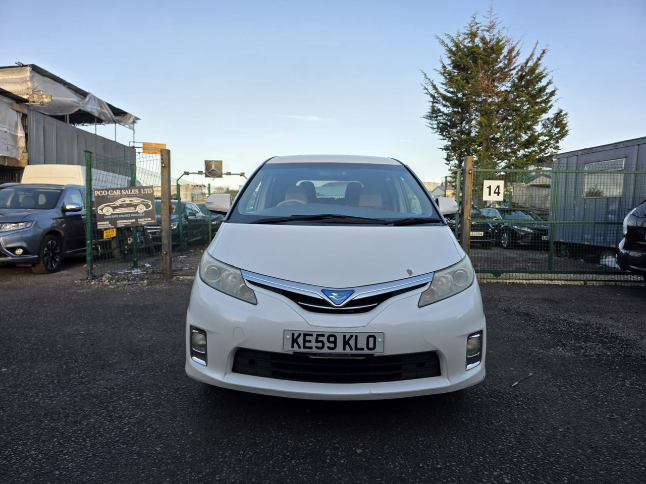 Used Toyota Estima 2020 for sale - 76751711: Photo 2