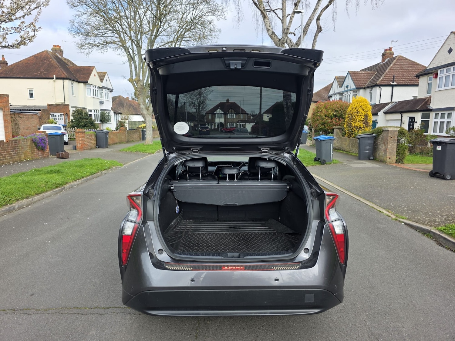 Used Toyota Prius 2017 for sale - 77916228: Photo 10