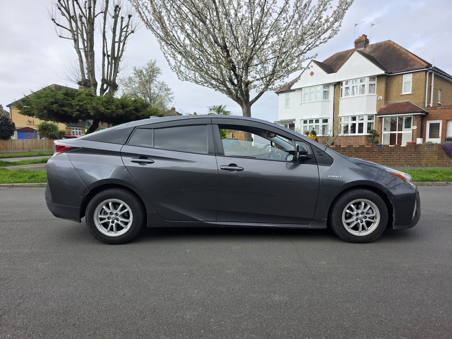 Used Toyota Prius 2017 for sale - 77916228: Photo 5