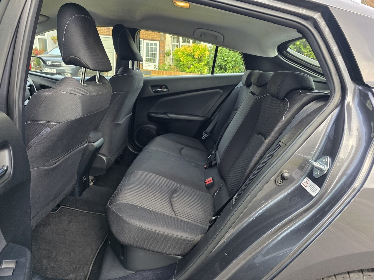 Used Toyota Prius 2020 for sale - 76366973: Photo 13