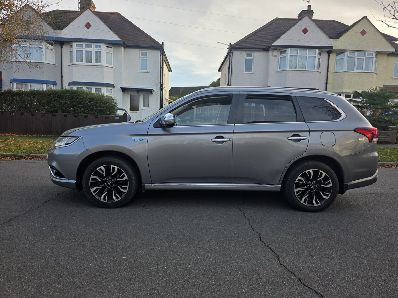 Used Mitsubishi Outlander 2016 for sale - 76598398: Photo 4