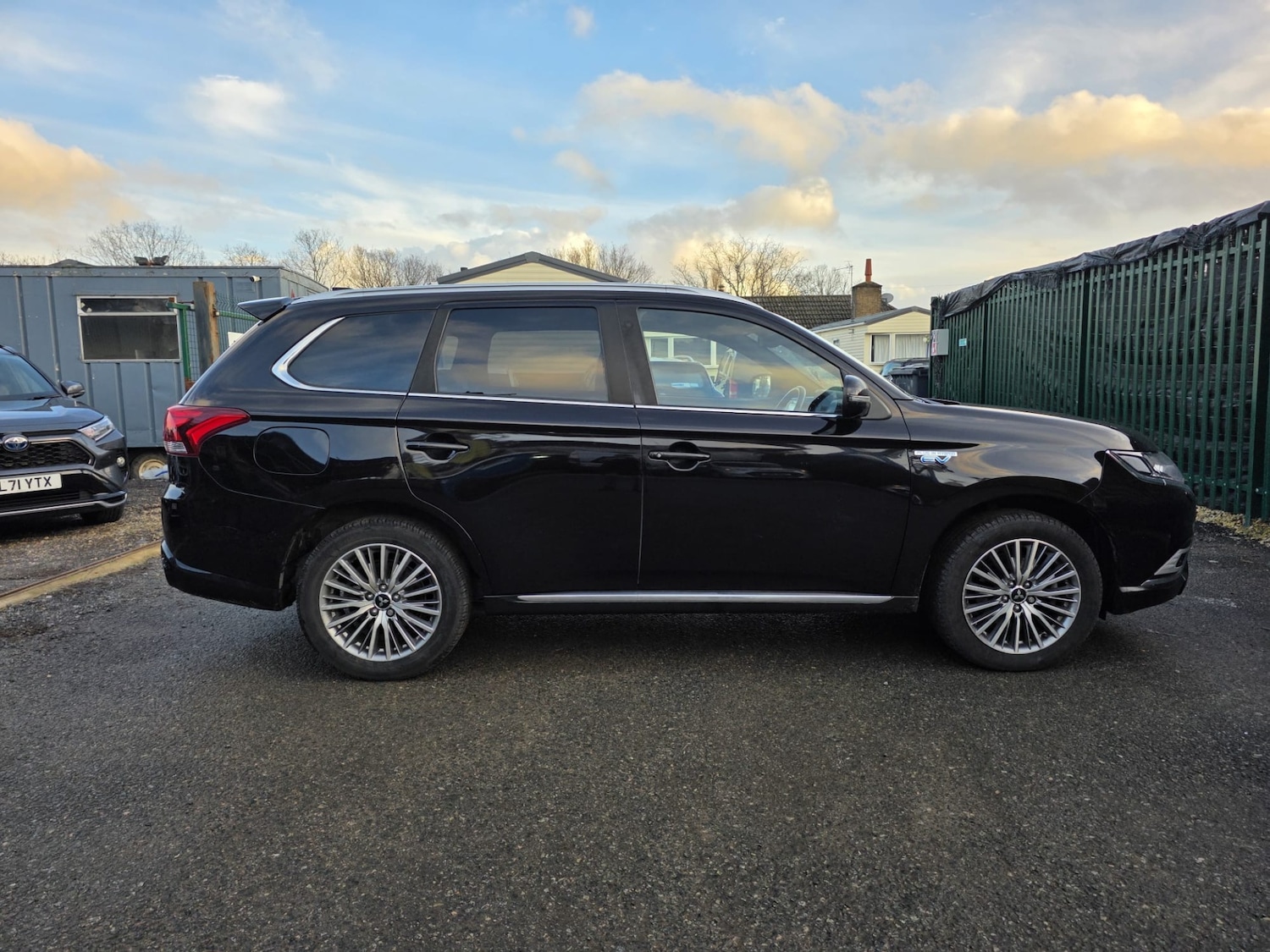 Used Mitsubishi Outlander 2021 for sale - 77233522: Photo 3