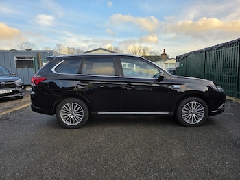 Used Mitsubishi Outlander 2021 for sale - 77233522: Photo