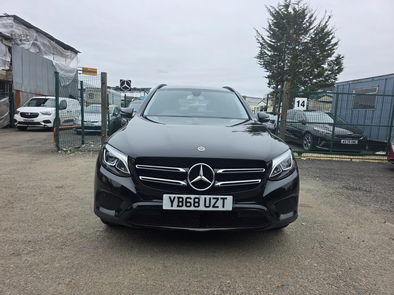 Used Mercedes-Benz GLC 2018 for sale - 77902083: Photo 2