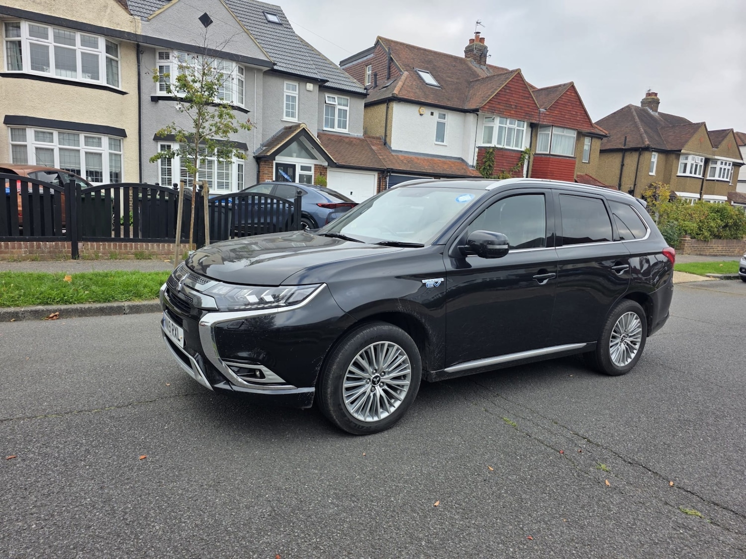 Used Mitsubishi Outlander 2019 for sale - 76351839: Photo 2