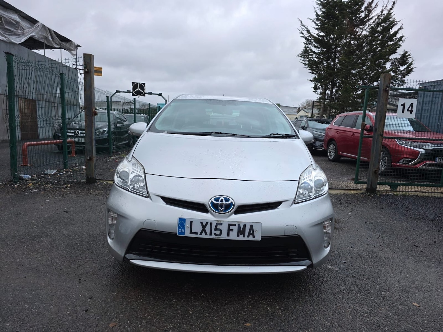 Used Toyota Prius 2019 for sale - 77049300: Photo 2