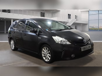 Used Toyota Prius+ 2014 for sale - 76557737: Photo