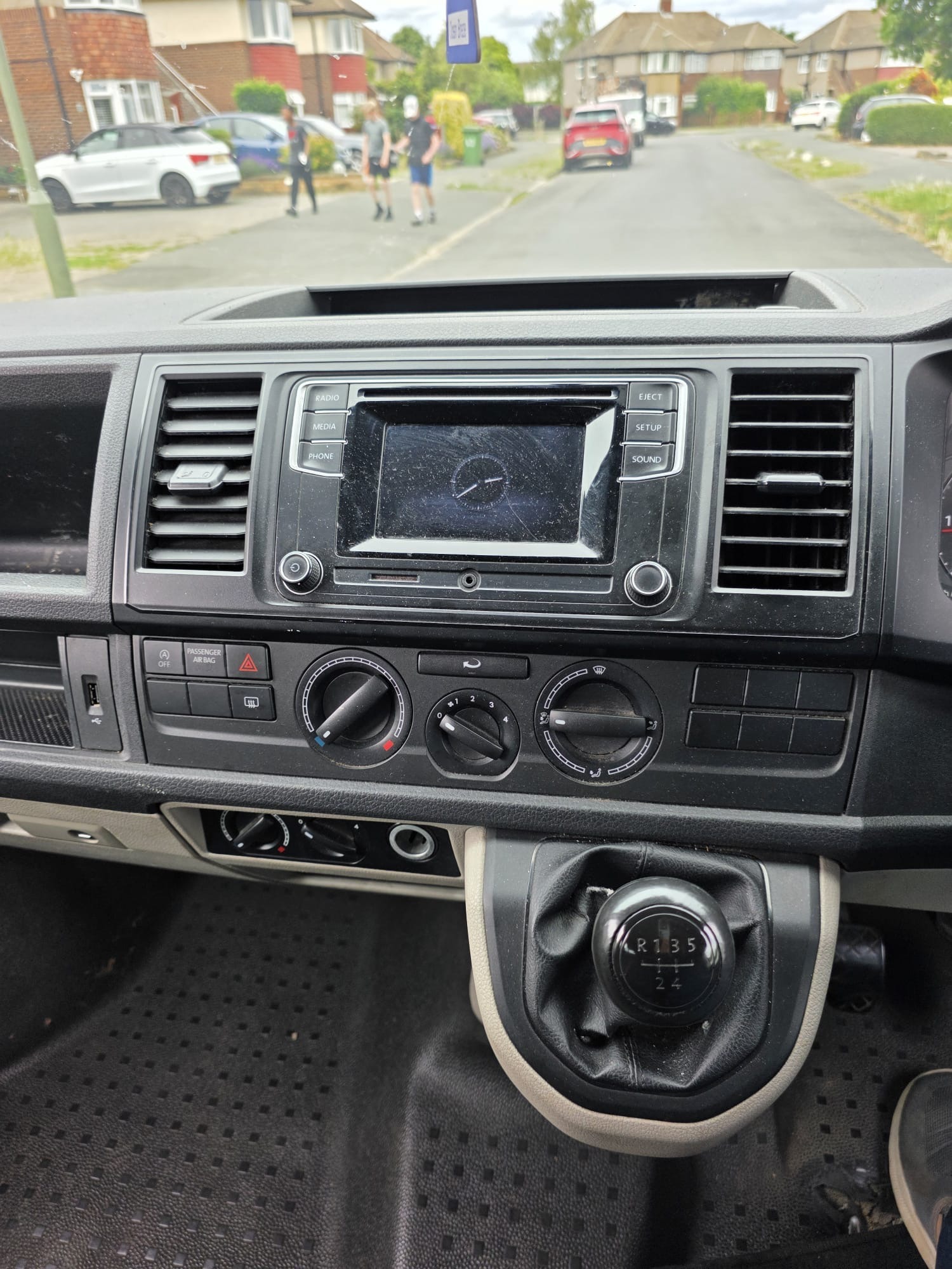 Used Volkswagen Transporter Shuttle 2016 for sale - 76437935: Photo 5