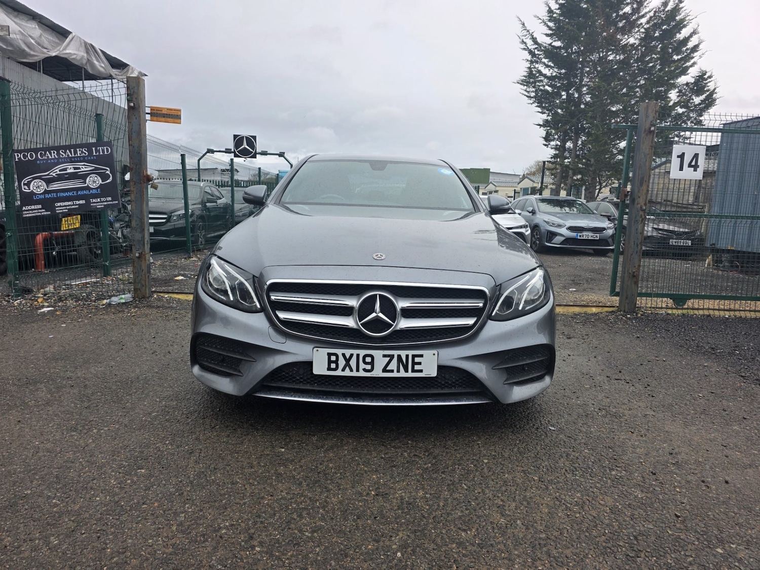 Used Mercedes-Benz E Class 2019 for sale - 76776250: Photo 2