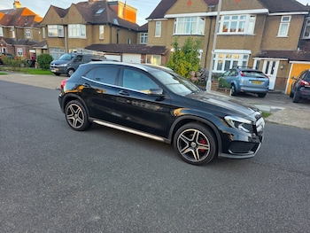 Mercedes-Benz - GLA