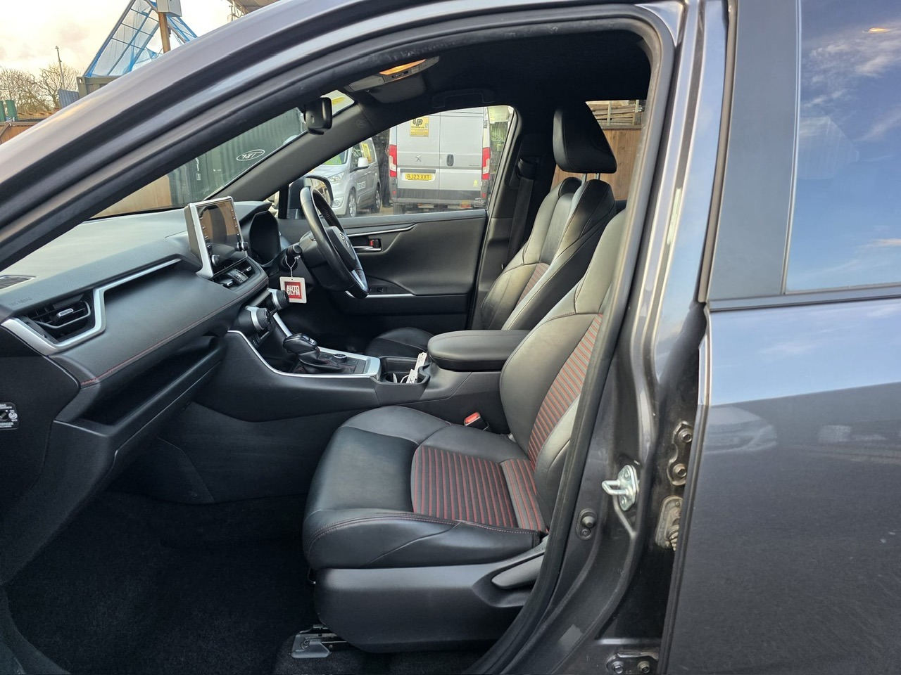 Used Toyota RAV4 2021 for sale - 77233507: Photo 19