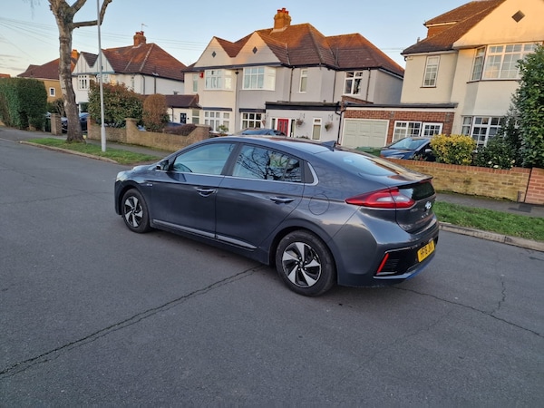 Used Hyundai IONIQ 2018 for sale - 76218526: Photo 6