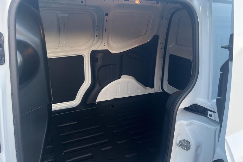 Used Ford E-Transit Courier 2025 for sale - 77770436: Photo 4