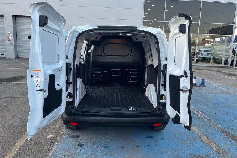 Used Ford E-Transit Courier 2025 for sale - 77770436: Photo 6