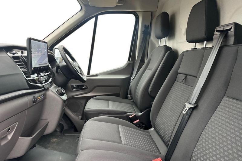 Used Ford E-Transit 2025 for sale - 76222565: Photo 10