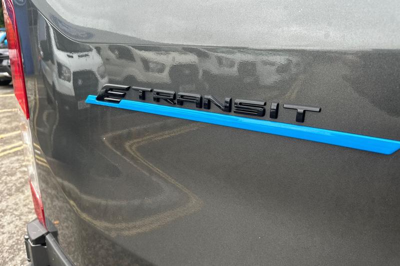 Used Ford E-Transit 2025 for sale - 76222565: Photo 20