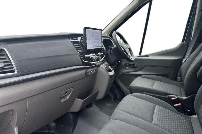 Used Ford E-Transit 2025 for sale - 76222565: Photo 4