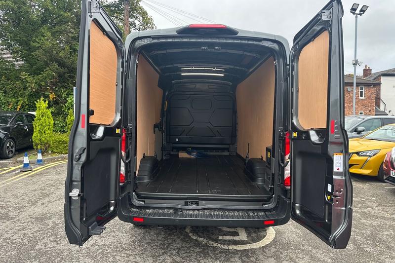 Used Ford E-Transit 2025 for sale - 76222565: Photo 7