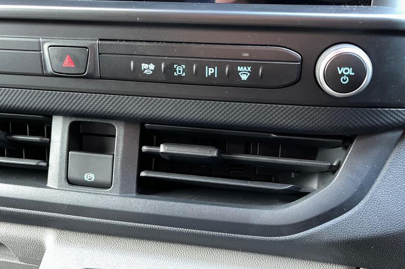 Used Ford Transit Custom 2025 for sale - 77388336: Photo 37