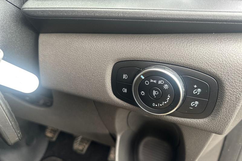 Used Ford Transit Custom 2020 for sale - 77840832: Photo 29