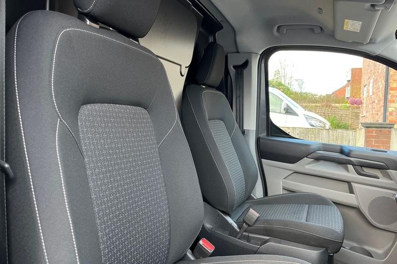 Used Ford Transit Custom 2025 for sale - 76684851: Photo 10