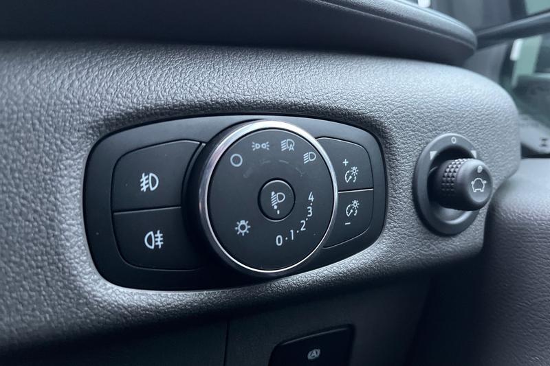 Used Ford E-Transit 2025 for sale - 77145261: Photo 25