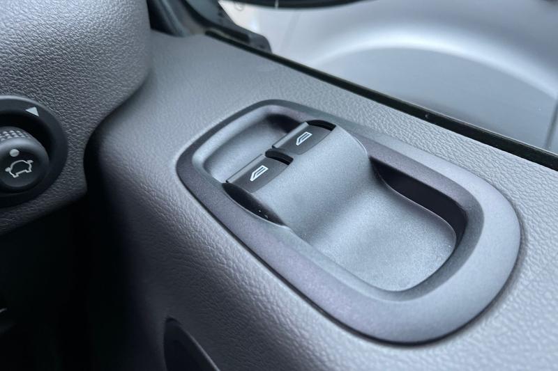 Used Ford E-Transit 2025 for sale - 77145261: Photo 26