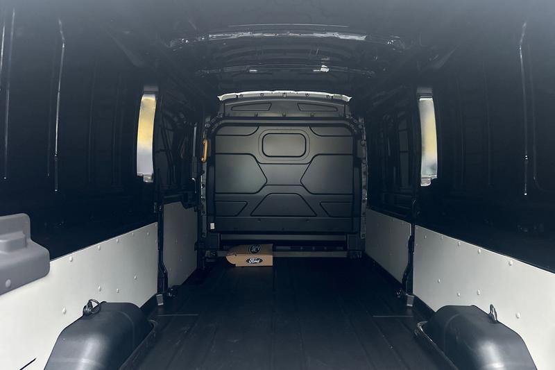 Used Ford E-Transit 2025 for sale - 77145261: Photo 7