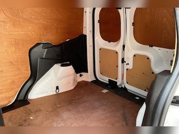 Used Ford Transit Courier 2022 for sale - 79081079: Photo