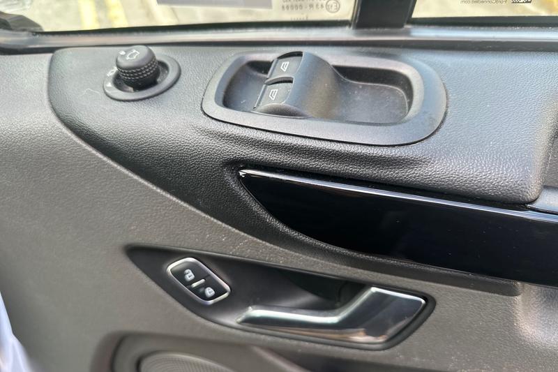 Used Ford Transit Custom for sale - 78215564: Photo 23